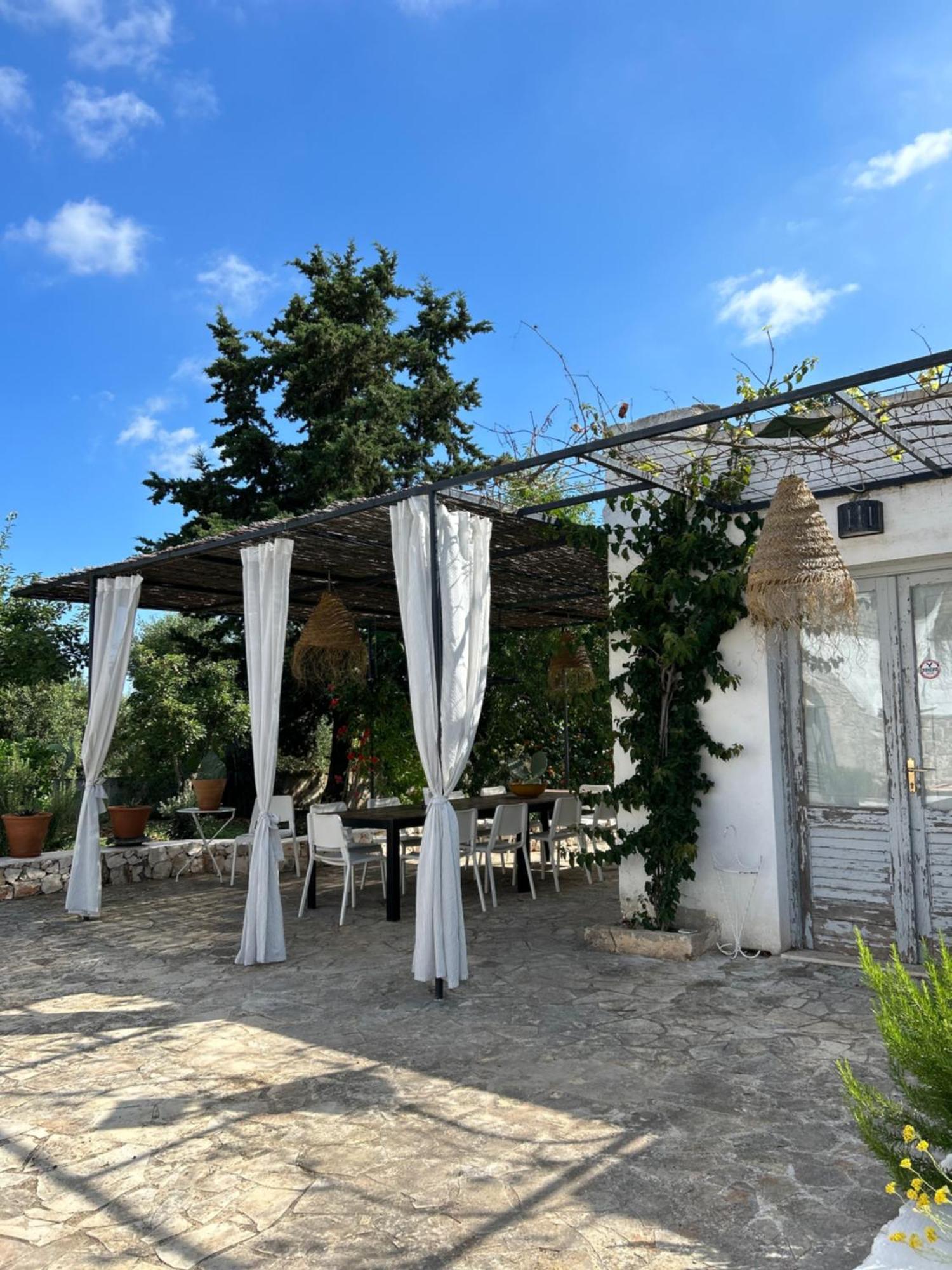 Trullo Giardino Sotto La Luna チェーリエ・メッサーピカ エクステリア 写真